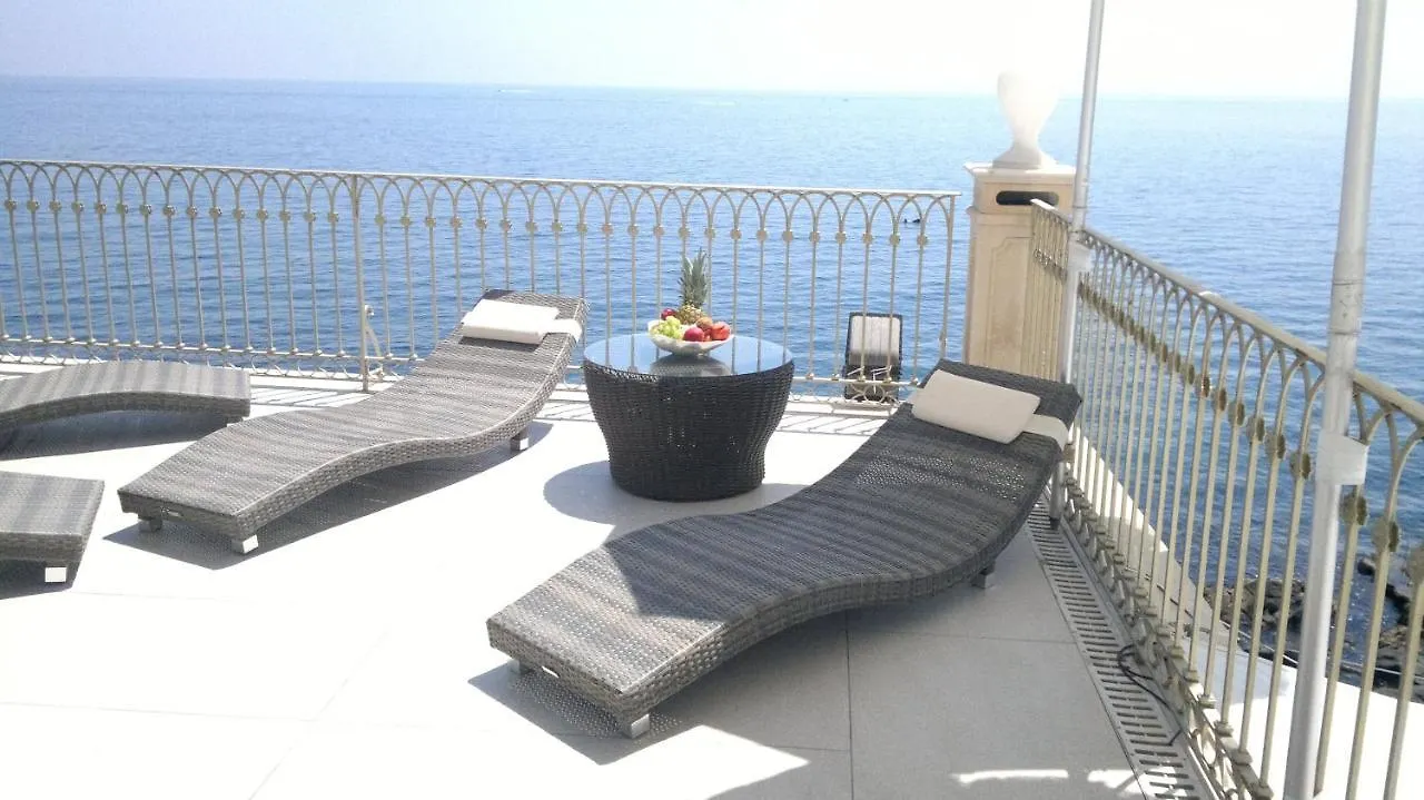 B&B Acireale - Il Cavalluccio Marino Fronte Mare イタリア