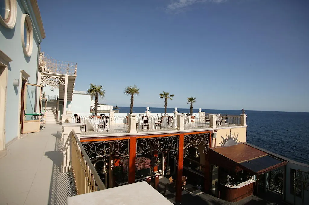 B&B Acireale - Il Cavalluccio Marino Fronte Mare Italy